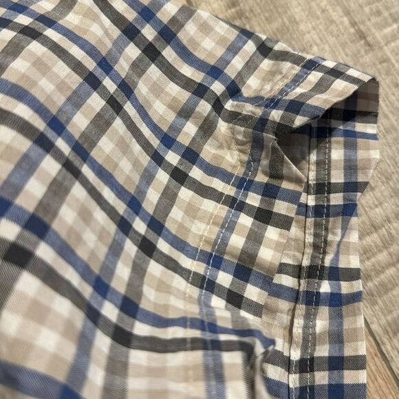 ROUNDTREE & YORKE Mens shirt- size M - Picture 6 of 9